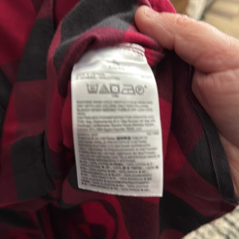 Woman’s gap plaid - Picture 6 of 6